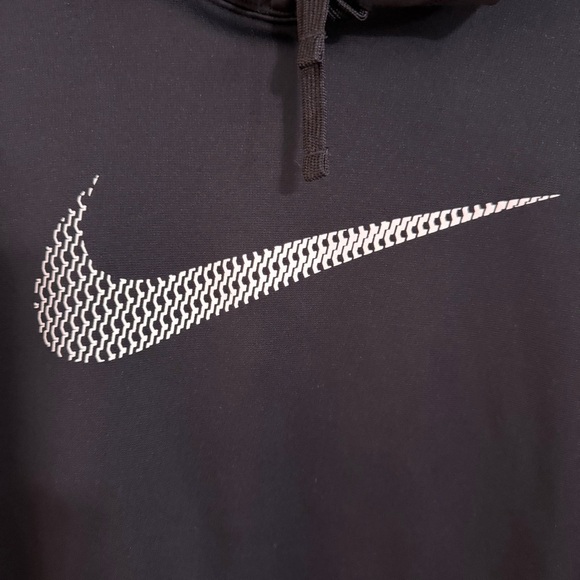 Nike men’s black Sweatshirt therma-fit size medium front swoosh logo - Picture 2 of 6
